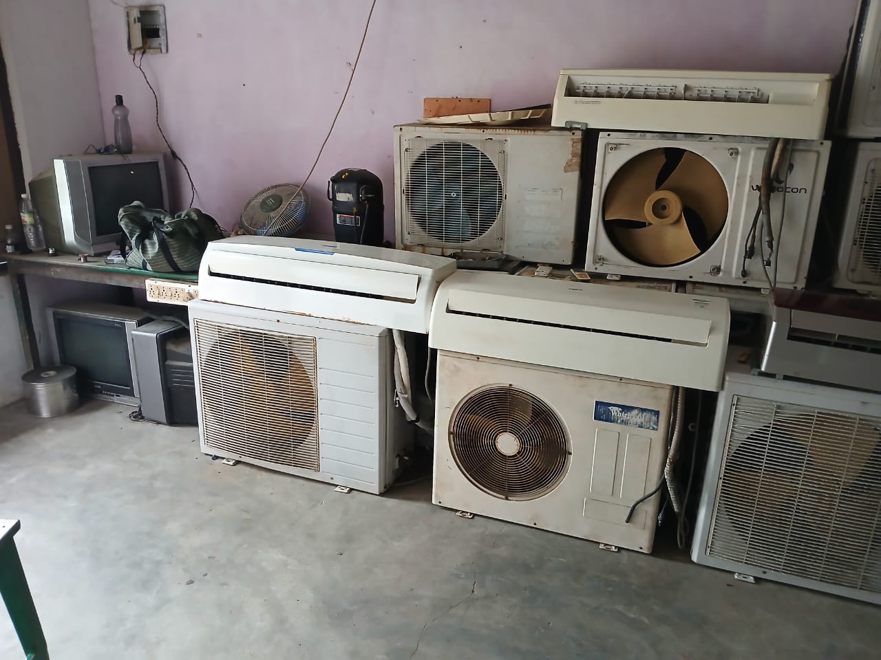 Stacked refrigerators